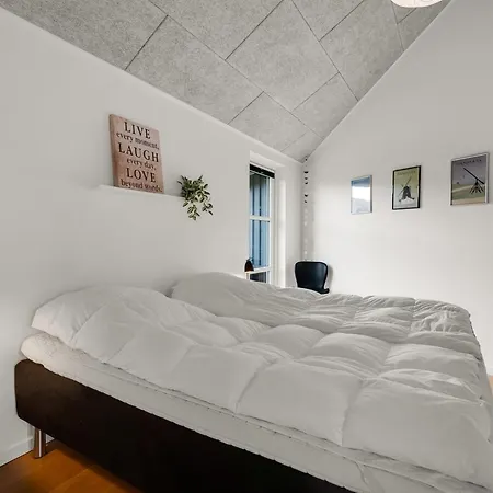 Bernice - 900m From The Sea By Interhome