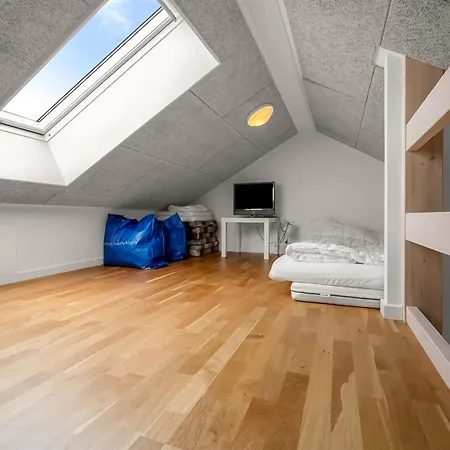 Bernice - 900m From The Sea By Interhome בית נופש *