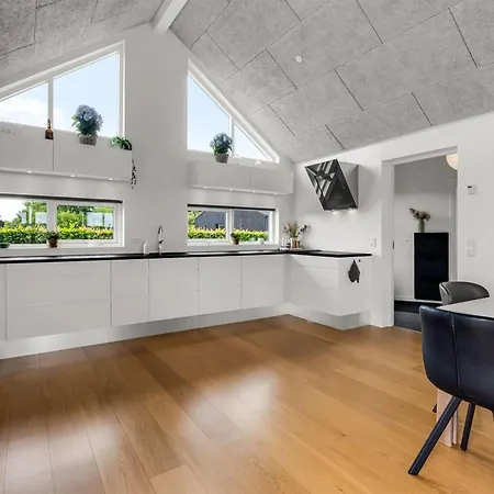 Bernice - 900m From The Sea By Interhome * Brondstrup